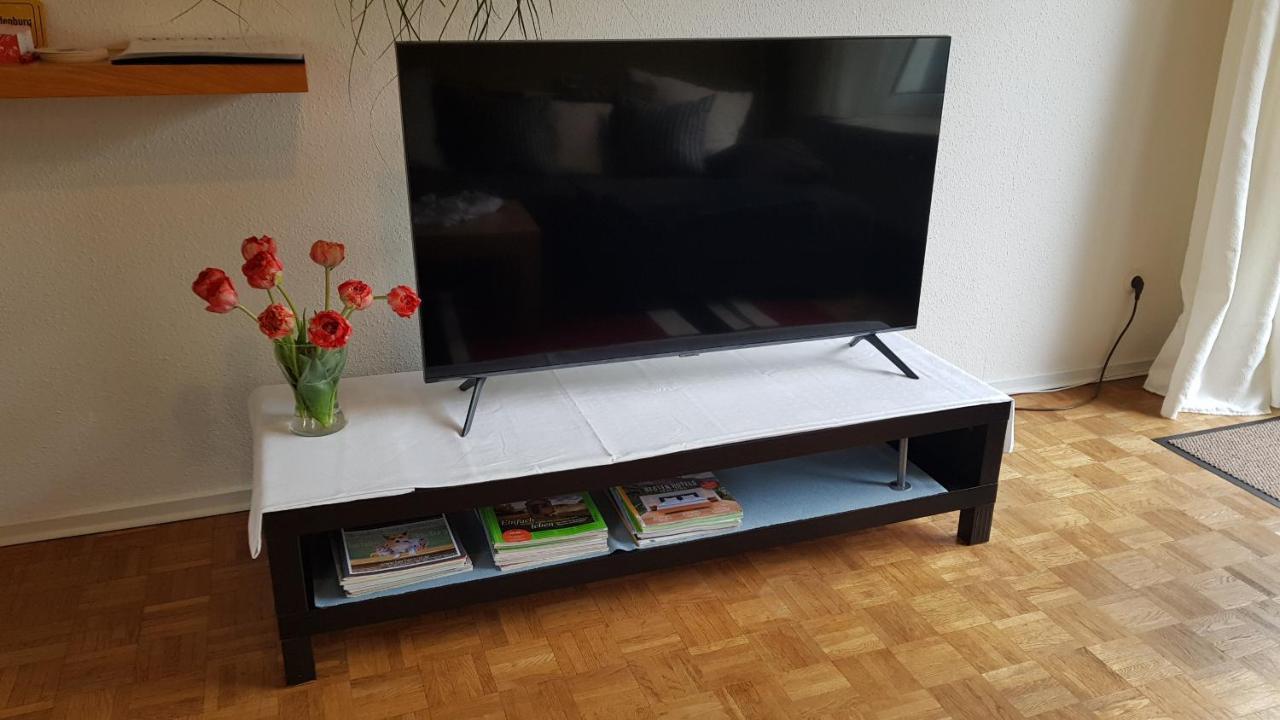 Stadtnahe Wohnung Mit Kl.Balkon Und Parkplatz Oldenburg Kültér fotó