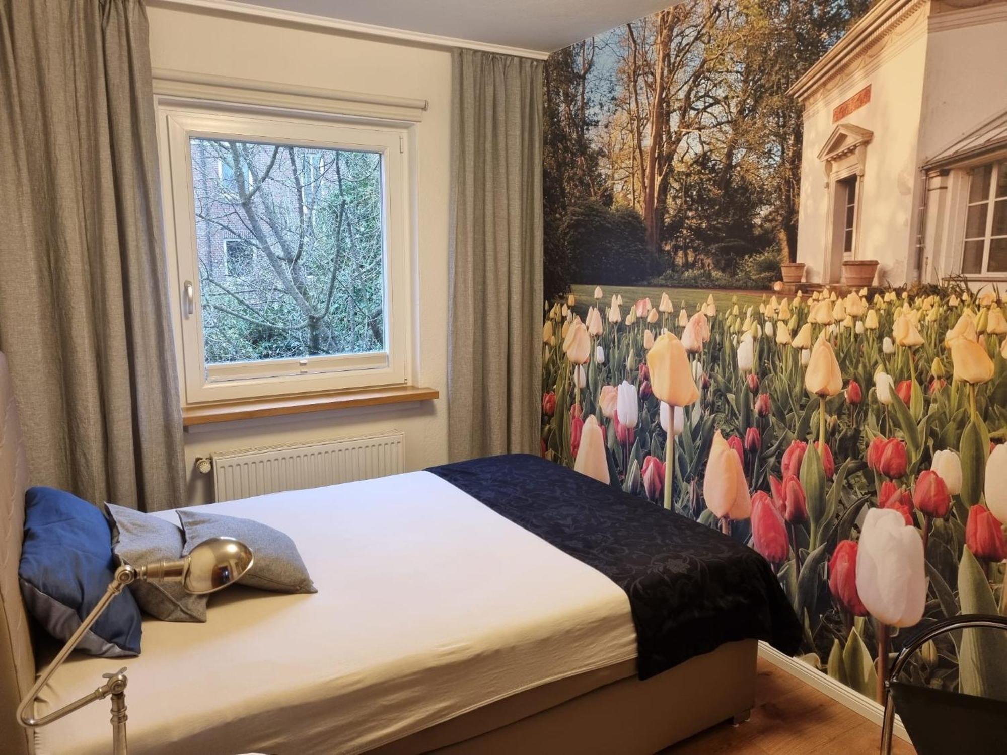 Stadtnahe Wohnung Mit Kl.Balkon Und Parkplatz Oldenburg Szoba fotó